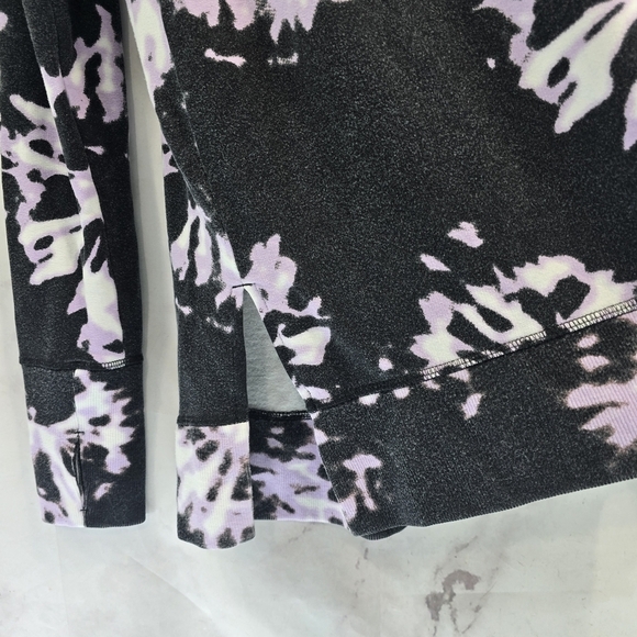 Athleta Sweatshirt Womens Small T Purple Coaster Luxe Printed V Neck Tie Dye - Picture 8 of 13